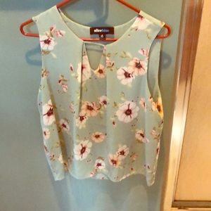 Dressy, Mint green tank